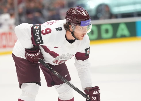 Latvijas hokeja izlases uzbrucējs Renārs Krastenbergs pēc iespaidīgas sezonas Slovākijā - 53 spēlēs 31 vārti un 19 rezultatīvas piespēles - ticis pie iespējas debitēt spēcīgajā Čehijas čempionātā.