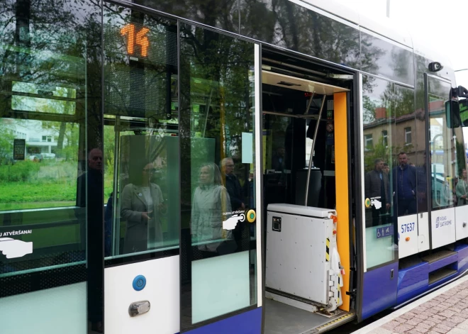 Rīgas sabiedriskajā transportā augustā pārvadāti vairāk nekā deviņi miljoni pasažieru