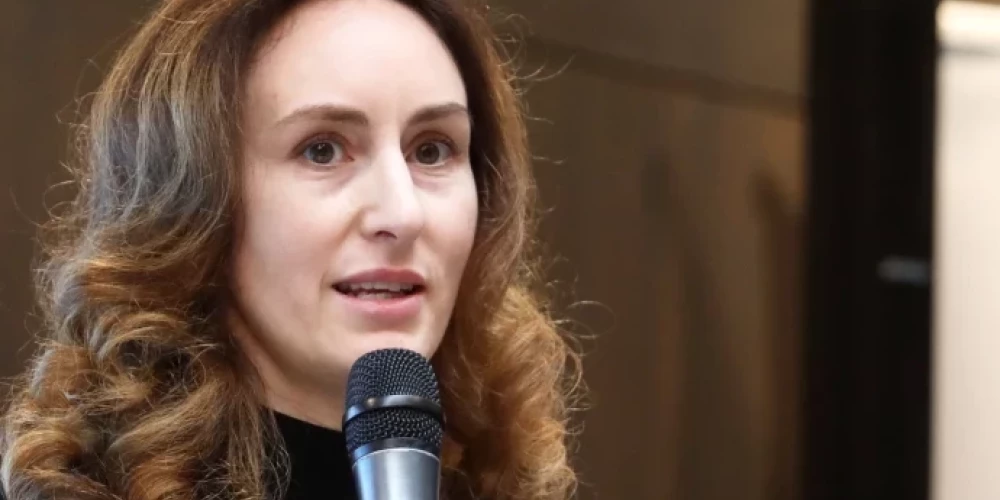 Карина Палкова - адвокат, профессор Рижского университета им. Страдиня, в сентябре 2025 года получила должность омбудсмена в Латвии.