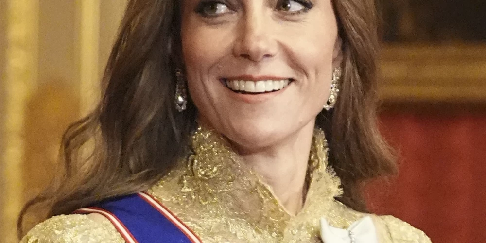 Daudzi viesi pasākumā nespēja atraut acis no Velsas princeses Keitas un ASV pirmās lēdijas Melānijas Trampas elegantā stila.