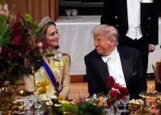 ФОТО: Трамп во время визита в Великобританию засмотрелся на принцессу Кэтрин, а наряд Мелании стал поводом для шуток