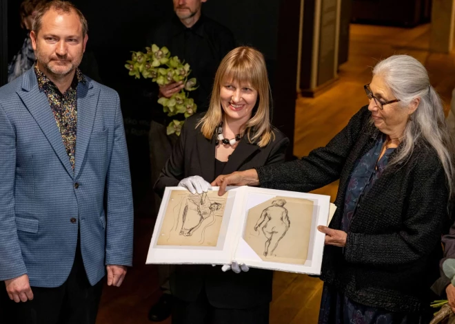 Rotko muzejs saņem divus oriģināldarbus dāvinājumā no Rotko ģimenes