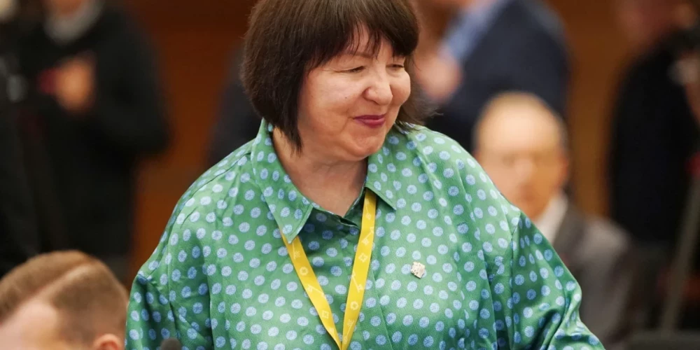 Теперь Лиана Ланга включена не только в комиссию по этике Рижской думы, но и в состав совета по вопросам интеграции общества. 