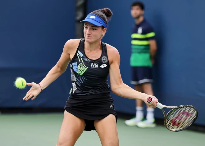 Darja Semeņistaja cieš neveiksmi Tolentīno "WTA 125" sērijas turnīra vienspēļu astotdaļfinālā