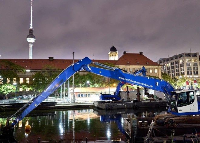 Otrā pasaules kara bumbu dēļ Berlīnē evakuēti 20 tūkstoši cilvēku