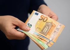 Каждый третий в Латвии еще думает, но 71% уже выбрали своего пенсионного управляющего