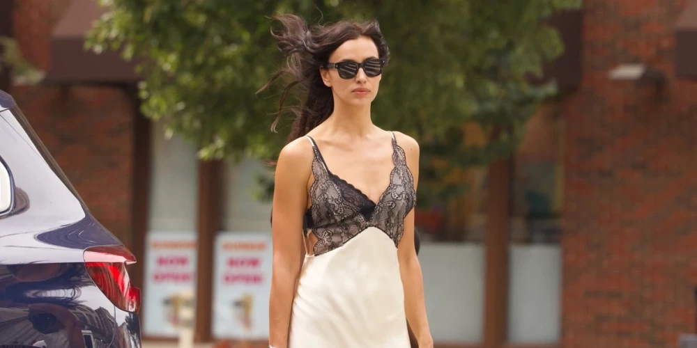 Папарацци запечатлели Ирину Шейк по пути на встречу в районе Вест-Виллидж, и каждый её шаг выглядел как выход на подиум.