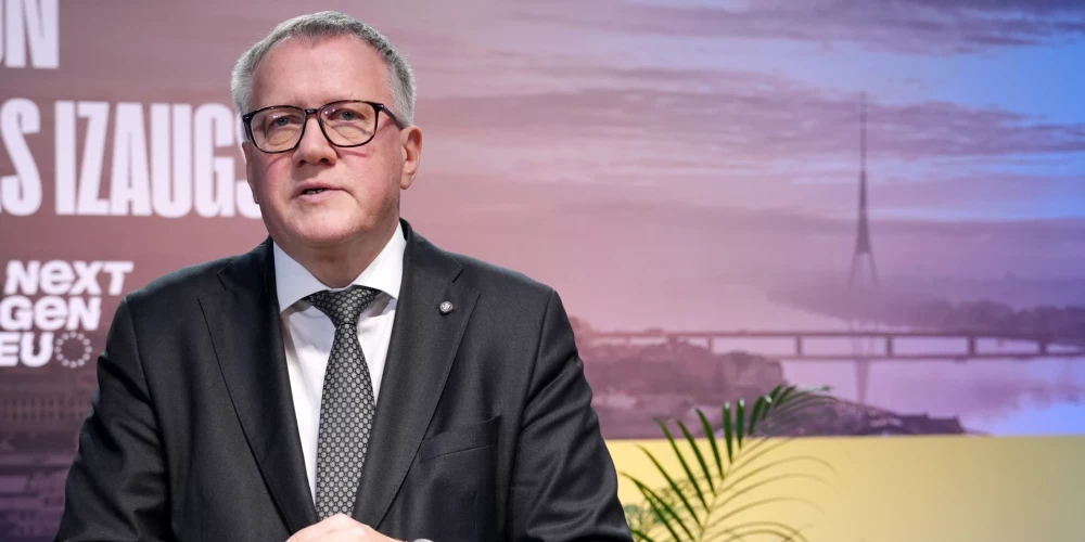Finanšu ministrs Arvils Ašeradens.
