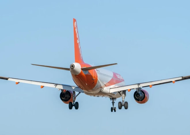 Lidojuma laikā uz Spāniju "easyJet" lidmašīnā miris pasažieris