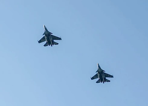 Trīs Krievijas iznīcinātāji 12 minūtes neatļauti atradušies Igaunijas gaisa telpā.