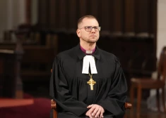 Arhibīskaps: jo vairāk sēžam tehniskajās ierīcēs, jo vairāk sākam izsalkt pēc attiecībām