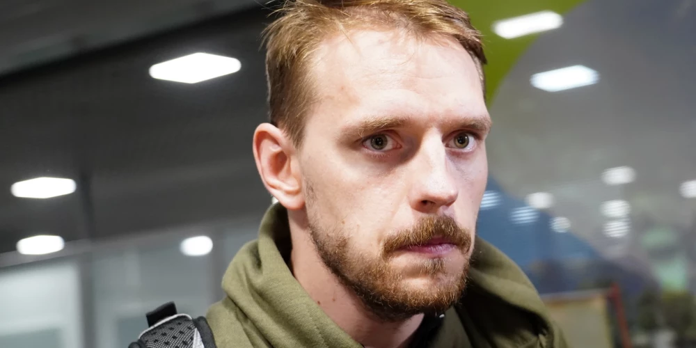 Latvijas hokeja izlases vārtsargs Kristers Gudļevskis. 