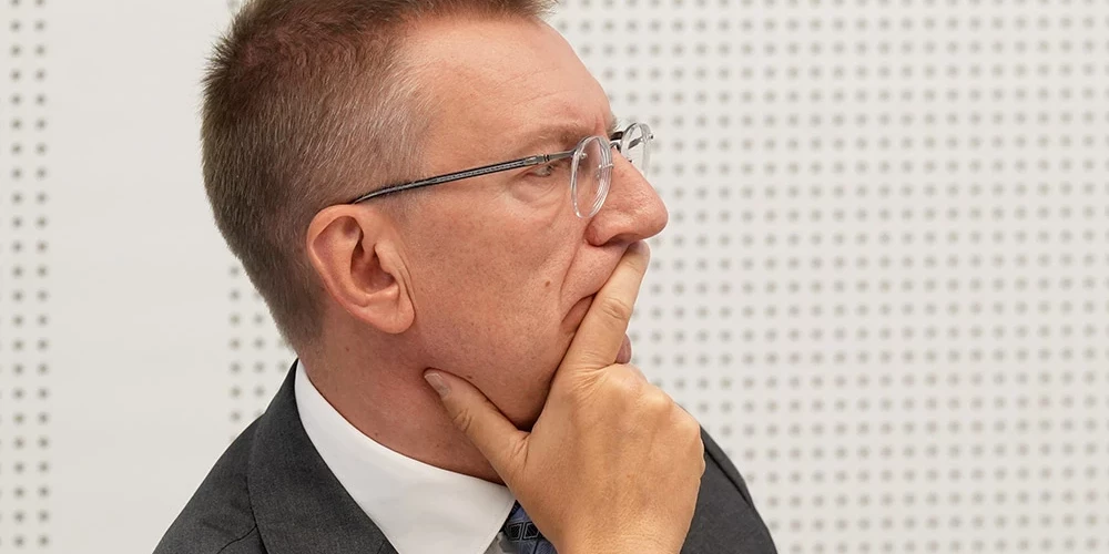 "Jo vairāk Krievija provocēs NATO, jo lielāks risks nopietnam konfliktam," spriež prezidents.