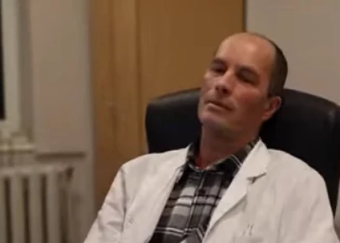 Pārsūdzību dēļ neirologs Viškers joprojām drīkst pieņemt pacientus.