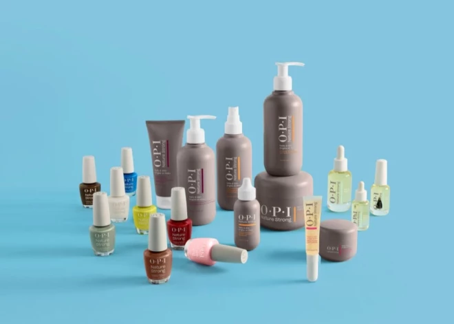OPI Nature Strong 2025 – dabiskā krāsa un rūpes par nagiem un ādu