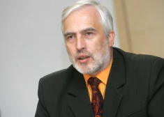 "Почти подавление демократии": глава ассоциации издателей о налоге на русскоязычную прессу