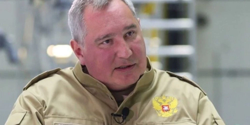 Bijušais Krievijas kosmosa aģentūras "Roskosmos" vadītājs Dmitrijs Rogozins uzsvēra, ka dronu klātbūtne abās līnijas pusēs padara pārvietošanos un tehnikas izmantošanu riskantu.