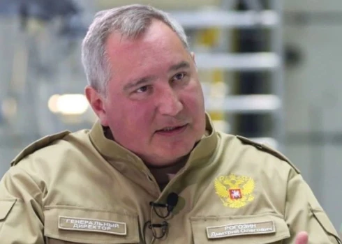 Bijušais Krievijas kosmosa aģentūras "Roskosmos" vadītājs Dmitrijs Rogozins uzsvēra, ka dronu klātbūtne abās līnijas pusēs padara pārvietošanos un tehnikas izmantošanu riskantu.