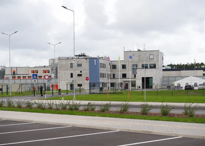 Церемония передачи новой Лиепайской тюрьмы.