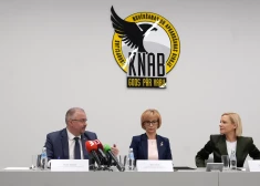 Uzsāks kriminālprocesu pret diviem bijušajiem VID darbiniekiem, kas piesavinājās valsts līdzekļus