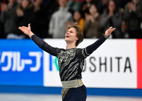 Latvijas labākais daiļslidotājs Deniss Vasiļjevs olimpiskās sezonas sākumā nesaņemtā finansējuma dēļ bija spiests mainīt savus plānus.