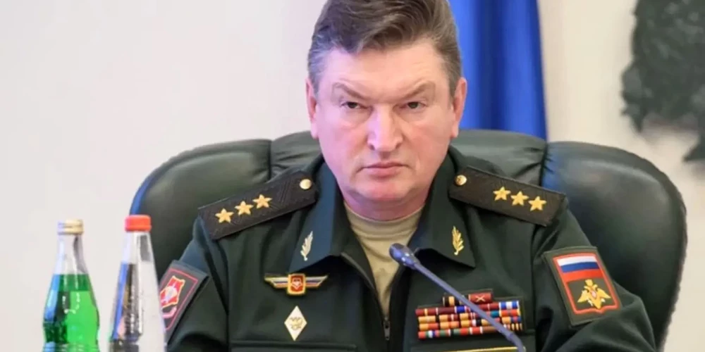 Krievija ģenerālpulkvedi Aleksandru Lapinu atbrīvojusi no visiem militārajiem pienākumiem.