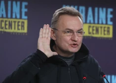 Ļvivas mērs paziņo, ka pēc tikšanās ar augstākajām Ukrainas amatpersonām birojā atradis noklausīšanās ierīci