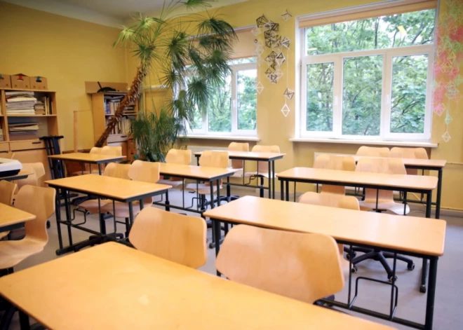 Skolotāju trūkumu jārisina ar profesijas prestiža celšanu, pauž UNESCO