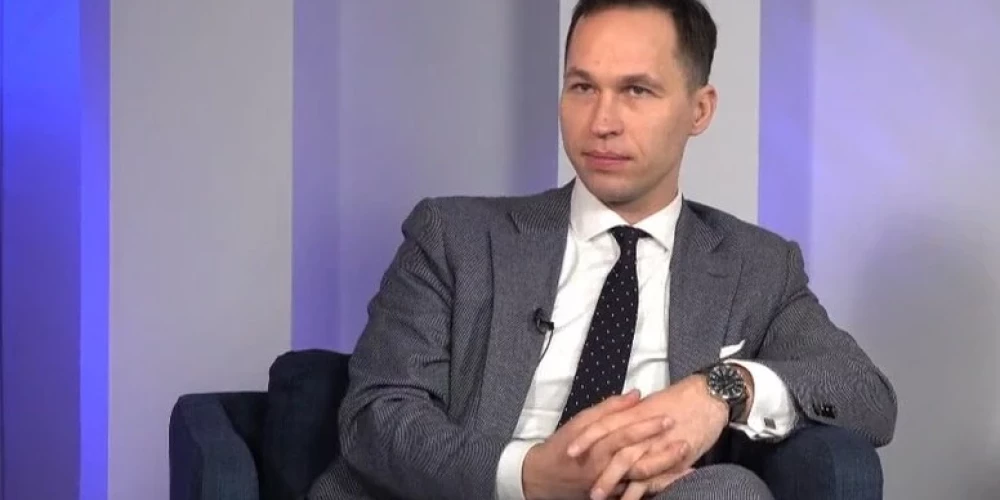 Ģeopolitikas pētījumu centra direktors Māris Andžāns uzskata, ka Krievija savu provokāciju veikšanai apzināti varēja izvēlēties tieši Igaunijas robežu Baltijas jūrā.