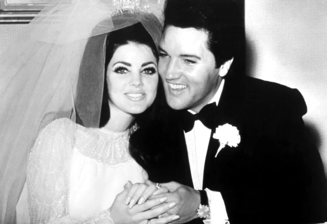Elviss un Priscilla Presliji kāzu dienā 1967. gada 1. maijā Lasvegasā.