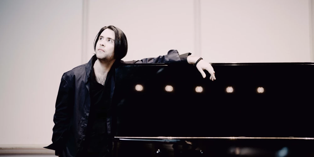 Весной 2025 года Георгий Осокин официально вошёл в число артистов легендарного лейбла Deutsche Grammophon.