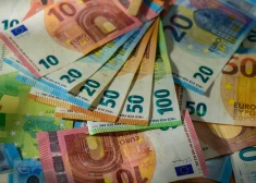 Noskaidrots, cik daudz Latvija starptautiskajos finanšu tirgos aizņēmusies