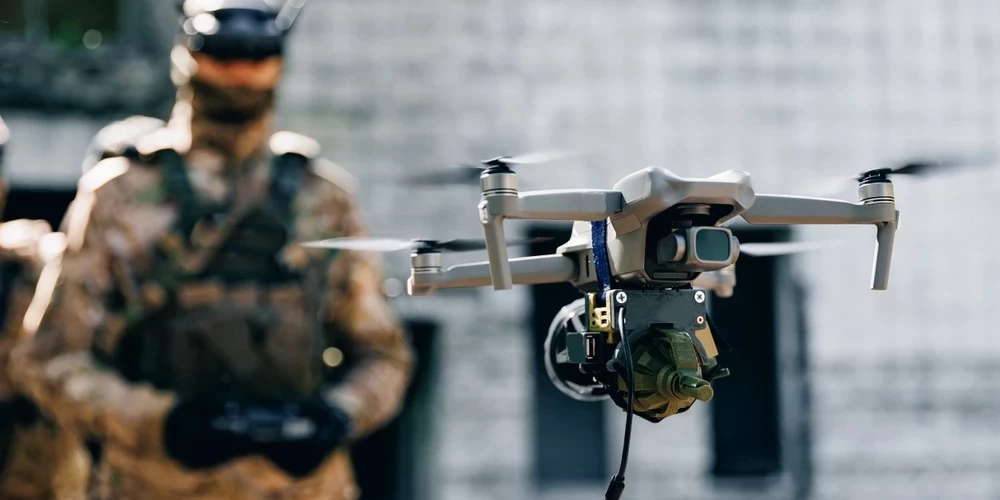 Pēc 19 Krievijas dronu Polijas gaisa telpā — sarunas par “dronu mūri”.