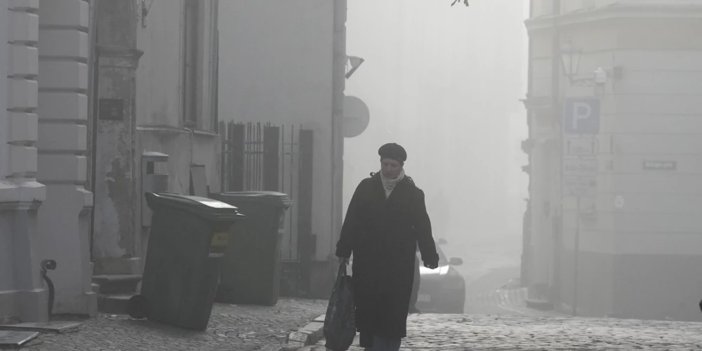 Naktī uz sestdienu un no rīta vietām veidosies migla.