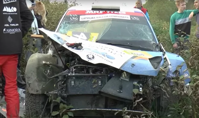 Tāds izskatījās Mārtiņa Seska auto pēc pamatīgas kūleņošanas.