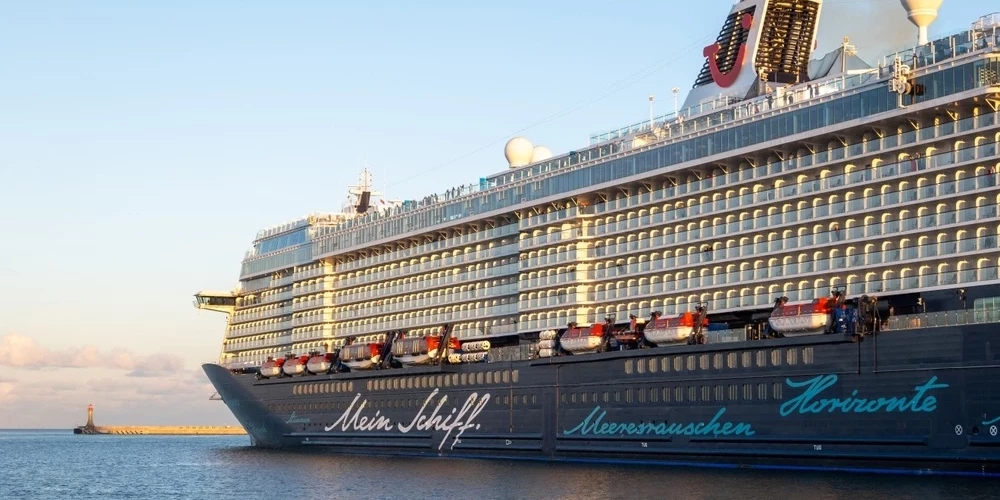 Mein Schiff 3 больше похож на многоэтажный дом, чем на судно.