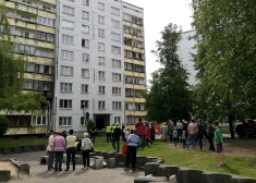 Jelgavā pēc gāzes smakas izplatīšanās no piecstāvu dzīvojamās mājas evakuēti iedzīvotāji