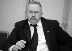 Nomiris Valmieras novada politiķis Vitauts Staņa