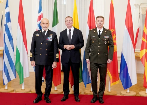 Торжественная церемония НАТО в Рижском замке.