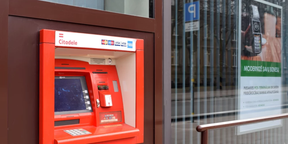 "SEB bankas" un "Citadeles" pārstāvji ir informējuši, ka klientu apkalpošanu Balvos varētu sākt no 2026. gada. 