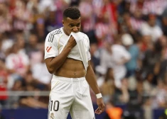 Madrides "Real" ielaiž četrus bezatbildes vārtus un piedzīvo smagu sagrāvi; klupiens arī "Liverpool"