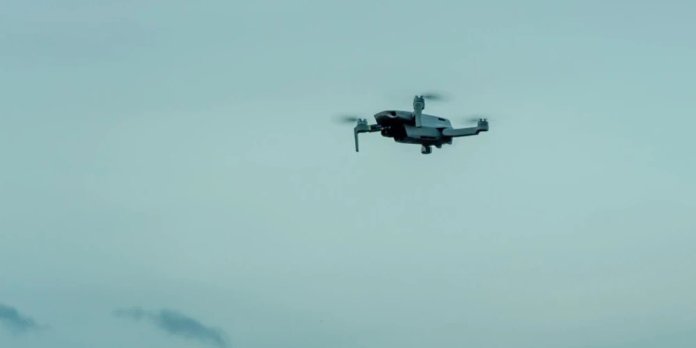 Dānijā naktī virs militārajiem objektiem atkal manīti neidentificēti lidroboti. 