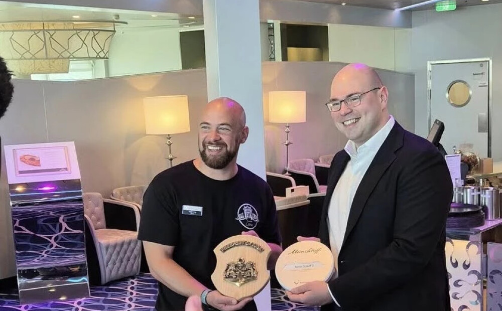 Ar vācu kruīza kuģi "Mein Schiff 3", Rīgā sagaidīts šī gada simttūkstošais kuģa pasažieris