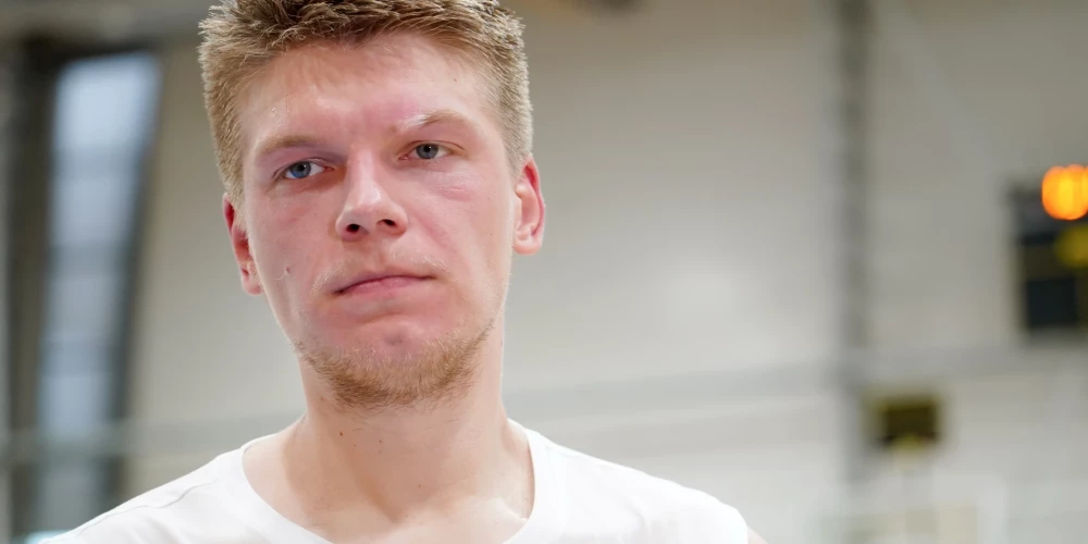 Latvijas basketbolists Kārlis Šiliņš Turcijas čempionātā debitēja ar astoņiem gūtiem punktiem.