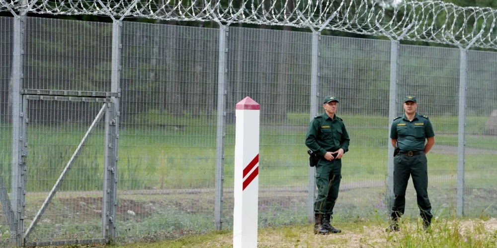 Valsts austrumu robežas apsardzības tehnoloģiskās infrastruktūras izbūvē darbi norit pēc plāna.