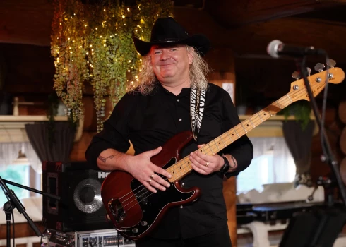 Armandam Leimanim potīte lauzta trijās vietās.