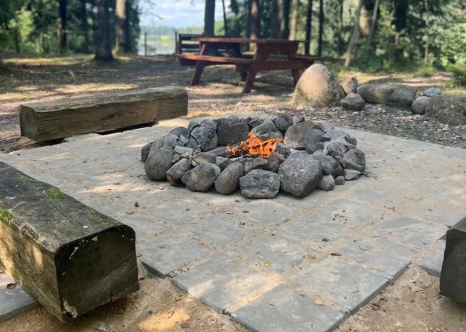 Šobrīd, kad darbi ir paveikti, visiem apkaimes iedzīvotājiem ir gandarījums, ka viņiem būs vieta, kur atpūsties.