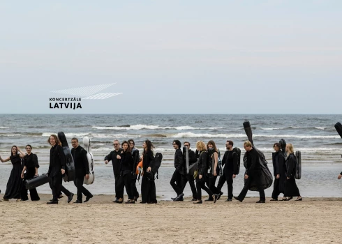 Grammy balvu ieguvušais kamerorķestris “Kremerata Baltica” piedāvās mūzikas dialogu starp laikmetiem.