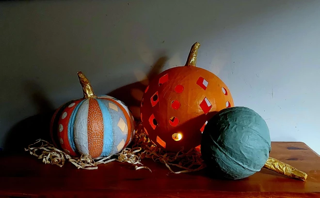 Rudenīgs dekors – pašdarināts ķirbis