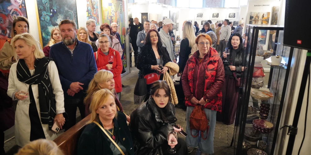 No 29. septembra līdz 5. oktobrim Rīgā vienpadsmito reizi norisināsies ikgadējais starptautiskais mākslas gadatirgus “Art Riga Fair 2025”.